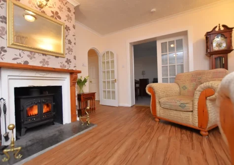 The living room at Pendavey Lodge, Sladesbridge