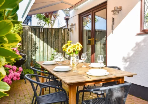 The patio & alfresco dining area at Pendragon, Padstow