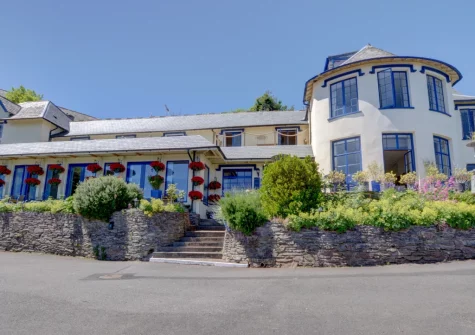 Penthouse Channel View is a spacious & tasteful duplex apartment offering an appealing mix of character and comfort