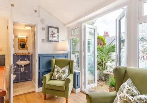 The cozy snug at Pentreath, Kingsand