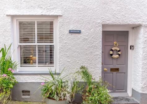 Pentreath is a delightful, four-bedroom fisherman's cottage in the heart of Kingsand