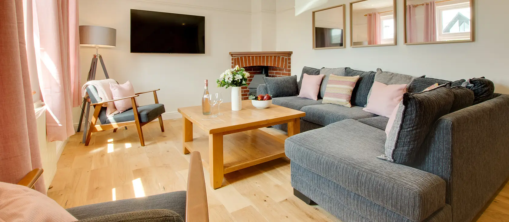 Penwhine, St Merryn, is a stylish four-bedroom family home blending comfort with character. Enjoy spacious interiors, wood burner, outdoor space, and proximity to Padstow's renowned restaurants and beaches for unforgettable Cornish memories.