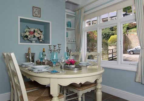 The dining area at Petite Maison, The Coombes