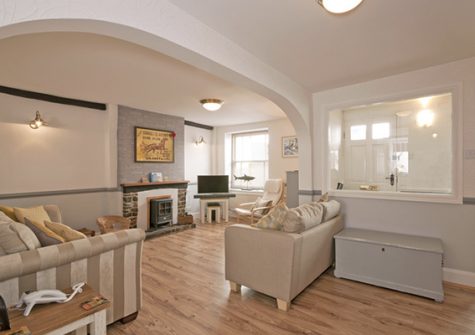 The living area @ Phoenix Cottage, Bideford