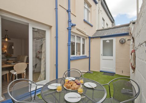 The enclosed garden @ Phoenix Cottage, Bideford