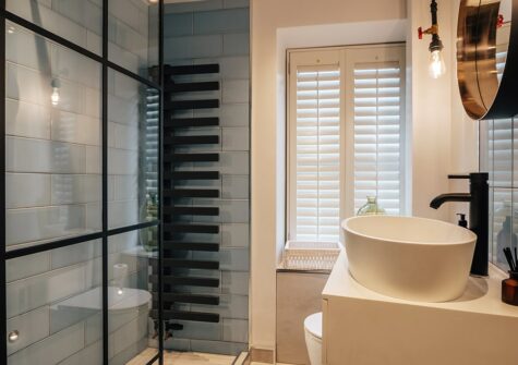The bathroom at Phoenix, St Ives