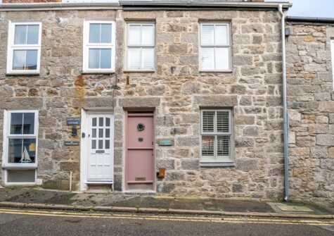 Outside Phoenix, St Ives