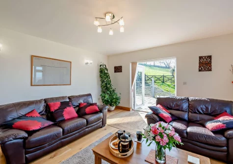 The living room at Pilot's View, Northam