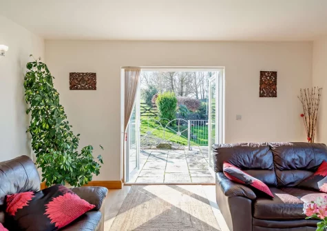 The living room at Pilot's View, Northam