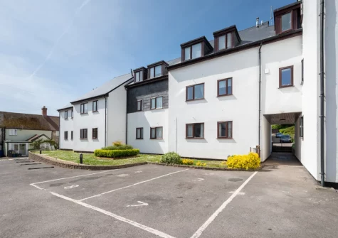 Pioneer Apartment No 7 is a quietly located apartment with free parking, in the centre of Beer