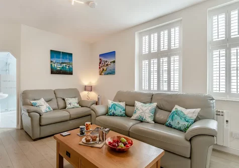 The living room at Piran Cottage, Mevagissey
