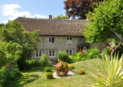 The enclosed lawned garden at Pitt Cottage, Branscombe