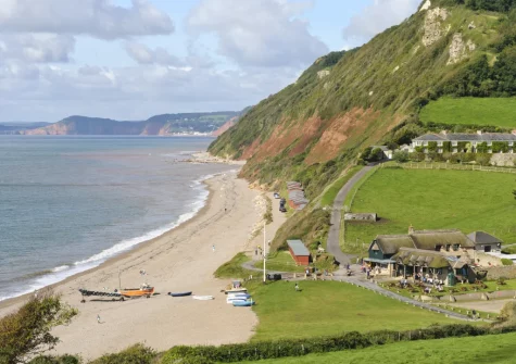 With a picturesque beach & beautiful countryside walks right on your doorstep, there are endless opportunities for hiking, cycling & walking