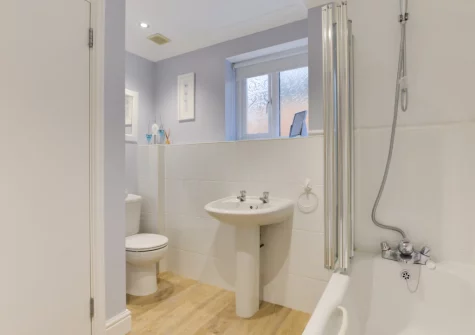 The bathroom at Polbream, Trevone