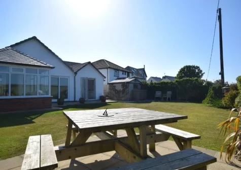 The patio, alfresco dining area & garden at Polbream, Trevone