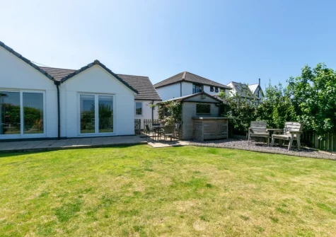The garden & outdoor sitting area at Polbream, Trevone