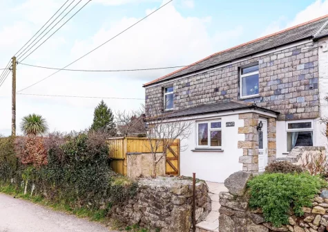 Polhendra is a stunning spacious house with hot tub & large enclosed garden over two levels
