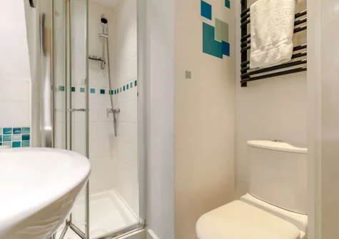 The shower room at Polly's Place, St Ives
