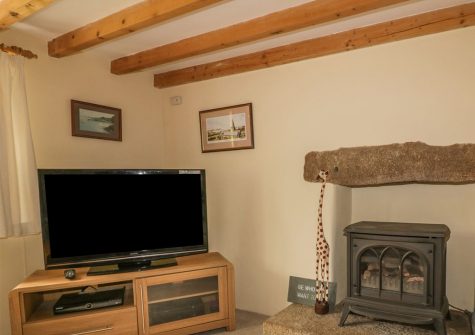 The living area at Polstein, Threemilestone