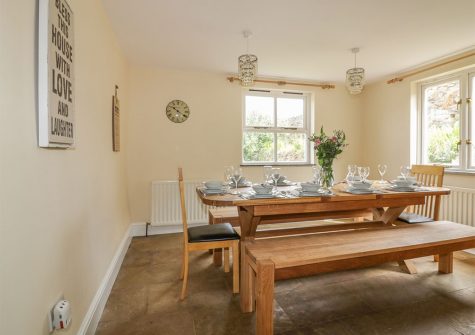 The dining area at Polstein, Threemilestone