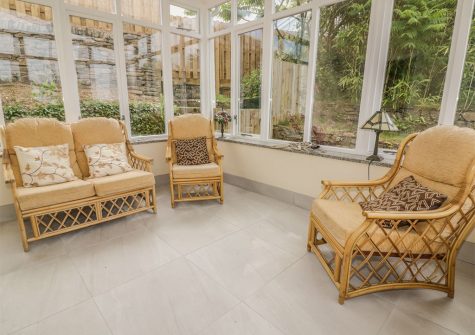 The conservatory at Polstein, Threemilestone