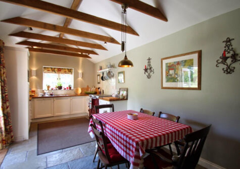 The kitchen & dining area at Poocks Cottage, Oare