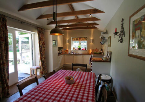 The kitchen & dining area at Poocks Cottage, Oare