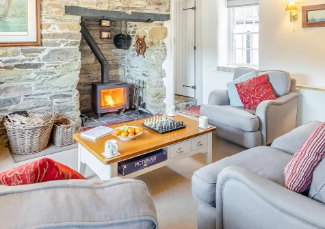 Popigale Cottage, Helford