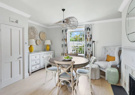 The dining area at Poplar Cottage, Budleigh Salterton