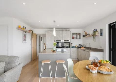 The kitchen & dining area at Poppyfields at Tremorvu Lodges, Ashton