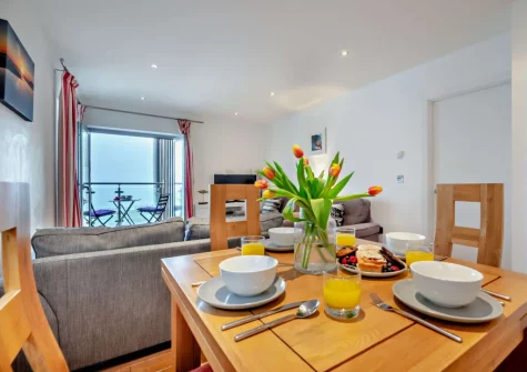 The dining area at Porth Apartment, Newquay