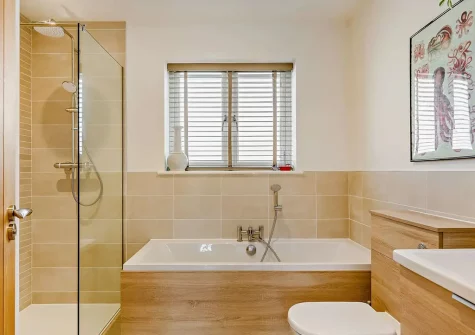 The bathroom at Portside, Polruan
