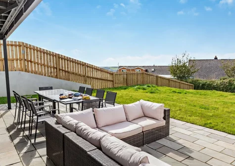 The patio, alfresco dining & outdoor sitting area at Portside, Polruan