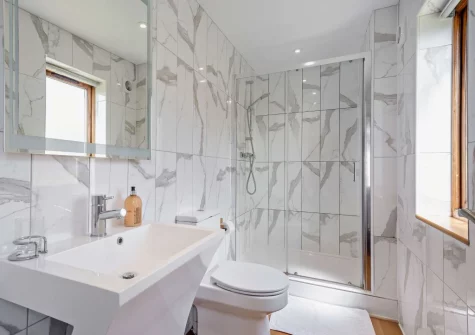 The shower room at Potbelly, Westward Ho!