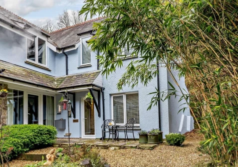 Primrose Cottage is situated in a beautiful tranquil woodland valley at Greatrock Farm