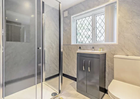 The shower room at Primrose Cottage, Camelford