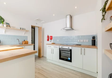 The kitchen at Primrose Cottage, Teignmouth