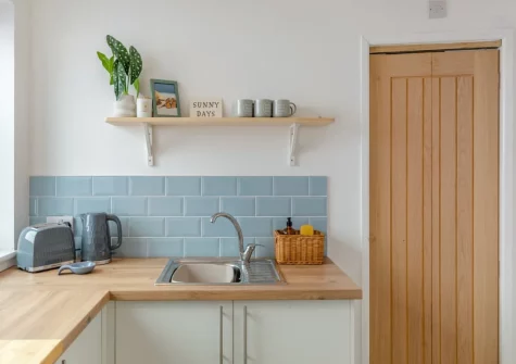 The kitchen at Primrose Cottage, Teignmouth