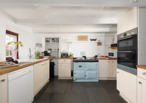 The kitchen at Primrose Cottage, Treyarnon