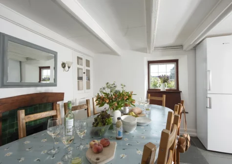 The dining area at Primrose Cottage, Treyarnon