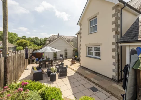 The patio, alfresco dining & outdoor sitting area at Puffin Way, Lelant