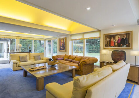 The living room at Puggiestone House, Chagford