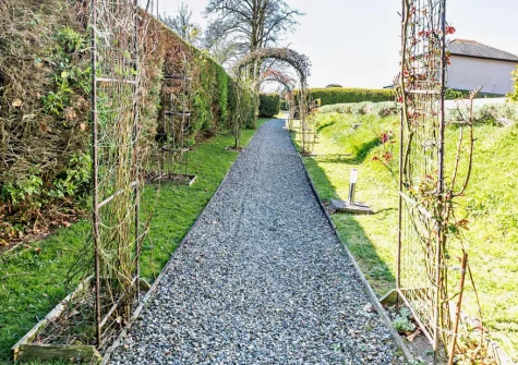 Enjoy shared use of the beautiful extensive grounds when you stay at Pyworthy Cottage, North Tamerton
