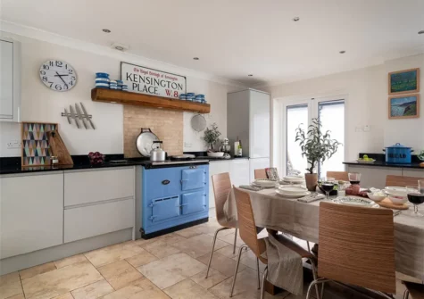 The kitchen & dining area at Quay House, Topsham
