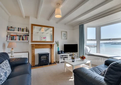 The living area at Quayside Apartment, The Wharf, St Ives