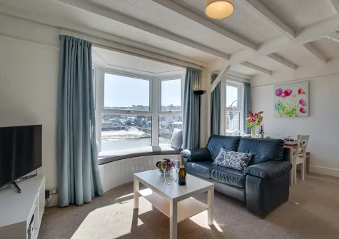 The living area at Quayside Apartment, The Wharf, St Ives