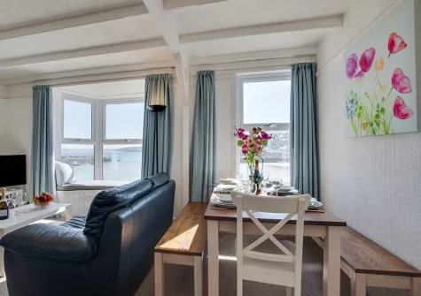 The dining area at Quayside Apartment, The Wharf, St Ives