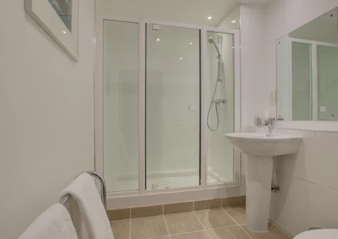 The shower room at Quayside, Porthleven