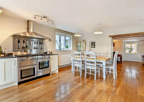 The kitchen & dining area at Quintin Cottage, Landkey