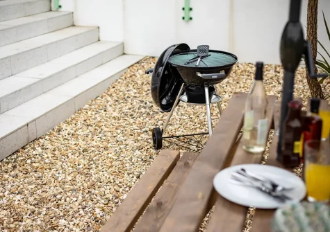 The patio, barbecue & alfresco dining area at Randalls, Braunton